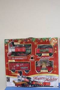 lot 24 image: EZTEC HAPPY HOLIDAY EXPRESS TRAIN SET IN ORIGINAL BOX 62169&nbsp
