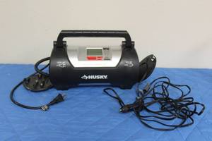 lot 53 image: HUSKY 1002-882 -919 AUTO AND HOME DIGITAL INFLATOR 12120 VOLT&nbsp