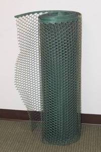 lot 63 image: GREEN VINYL SAFETY CHICK FENCE&nbsp