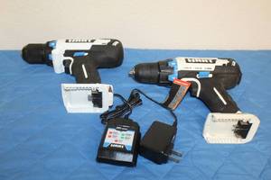 lot 66 image: TOTAL OF 2 HART HAND TOOLS WITH CHARGER , HAMMER HPHD01,&nbsp &nbsp &nbspDRILLDRIVER HPDD50  SEE PICS&nbsp