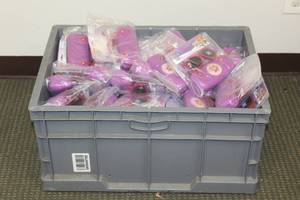 lot 68 image: GENEROUS AMOUNT OF NICKELODEN PAW PATROL SUNGLASSES &amp CASE SET