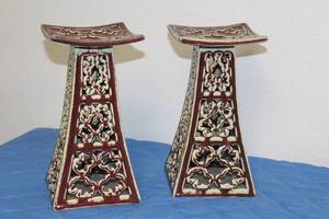 lot 69 image: TOTAL OF 2 HOME DECOR ,10H&nbsp
