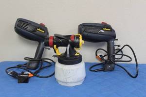 lot 76 image: TOTAL OF 2 WAGNER PAINT SPRAYER&nbsp TECH&nbsp BLOWER MOTORS WITH ONE SPRAY NOZZLE 1 12 QT CUP&nbsp 0529117&nbsp