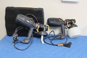 lot 77 image: TOTAL OF 3 WAGNER PAINT SPRAYER&nbsp TECH&nbsp BLOWER MOTORS 0529117  0529118&nbsp WITH ONE SPRAY NOZZLE 1 12 QT CUP &amp CARRY CASE&nbsp