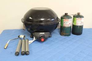 lot 100 image: COLEMAN 1-BURNER PORTABLE PROPANE STOVE GRILL , WITH 2- USED PROPANE TANKS&nbsp