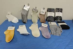 lot 164 image: LOT OF ASHA ANKLE SOCKSFASHION TIGHTS&nbsp