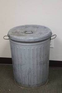 lot 196 image: VINTAGE GALVANIZED LIDDED GARBAGE CAN