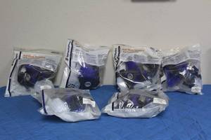 lot 205 image: LOT OF 5 SPERIAN HALF MASK FACEPIECE WITH FILTER RETAINERS SURVIVOR SERIES 2000 SIZE LARGE