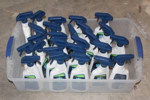 lot 243 image: LOT OF 26 BOTTLES OF MONOFOLD MULTI SURFACE DISINFECTANT SHEILD 16OZ BOTTLES TOTE INCLUDED