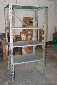 lot 250 image: 4 TIER METAL SHELVING UNIT